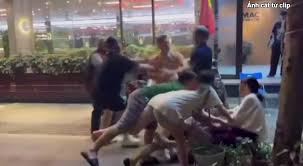 Khởi tố vụ án liên quan nhóm người đi Lexus xô xát với hai ...