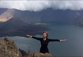 Hasil gambar untuk pecinta alam indonesia