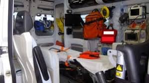 Bambina di 4 anni azzannata al viso dal cane del nonno