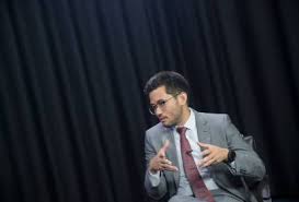 Deputado vai à Justiça contra repasse milionário a escola de samba que homenageará Lula