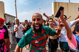 España despliega al ejército en Ceuta tras irrupción de miles de inmigrantes que dejó 9 muertos