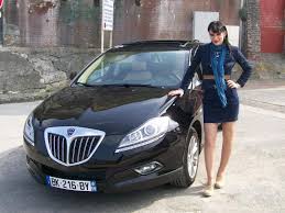 Risultati immagini per LANCIA DELTA E FEMME
