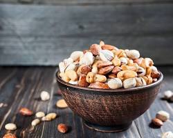 variety of nuts in a bowl 이미지