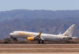 Tem passagem da Flybondi? Veja o que fazer após a Anac restringir voos no Brasil