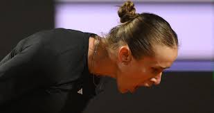 Svitolina saves 16 break points, stuns Rybakina to reach first Rome semifinal since 2018