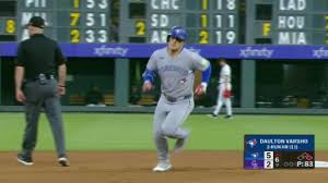 Blue Jays Aplastan a Rockies con Explosiva Ofensiva Liderada por Varsho