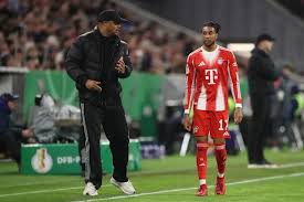 🚨 Kompany rests Olise for Goretzka's farewell