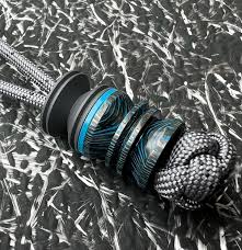 Nich Sloan on Instagram: "Arctic Storm Fat Carbon Mini with a flamed Zirc Nano. Very happy this worked so well, as fat carbon doesnt make any material thick enough for a bead this size. Made it happen ?
@fatcarbon @nickcisko"