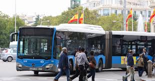Estos son los horarios de Metro y autobuses de la EMT para Nochevieja y Año Nuevo