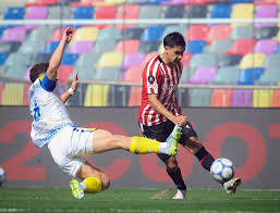 Central lo perdía al comienzo, pero se fue al descanso 2 a 1 con dos goles de Di María