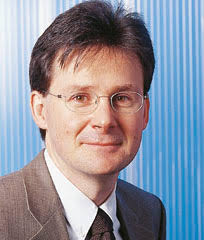 Dr. Markus Arnold ist Leiter des Firmenkundengeschäfts beim Versicherer ...