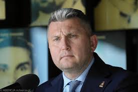 Piesiewicz zamierza walczyć do końca. "Trudno tu jeszcze mówić o honorze"