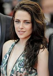 Kristen Stewart Loose Wavy Hairstyles Picture of Kristen Stewart Loose Wavy Hairstyles /Bauer Griffin @ hairstylesweekly.com - Kristen-Stewart-Loose-Wavy-Hairstyles