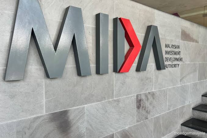 Data centres, cloud projects make up nearly half of Malaysia's RM218.5b approved investments in 1H2026; Selangor leads with RM70b across 835 projects