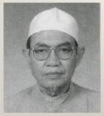 Haji Harussani Bin Haji Zakaria was born on 8 April 1939 in Parit Buntar, Perak. He obtained his early education at the Sekolah Melayu Kampung Kedah, ... - image_gallery%3Fimg_id%3D21956%26t%3D1398135936403