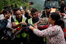 Nepal flood death toll surges as 65 Americans listed among over 1,000 people still missing