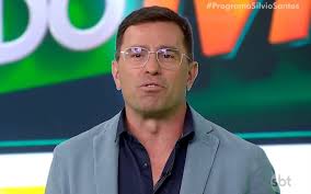 SBT mira Rodrigo Bocardi, mas espera encaixe ideal para bater o martelo