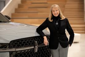 Lincoln President Dianne Craig Retires; Joaquin Nuno-Whelan Named Successor