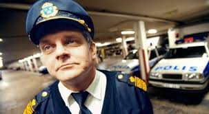Till helgen släpps den sexdömda före detta polismästaren Göran Lindberg ut ur fängelset. Det sker i förtid, trots att Kriminalvården gör bedömningen att det ... - goran_lindberg