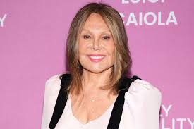 Marlo Thomas Makes First Public Appearance After Phil Donahue's Death