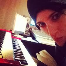 images?q=tbn:ANd9GcTsTs8RJ2k033s3wfkfl1gYR_Gs3mKLSL_d0FXlq0wQRxrMqKZJwA