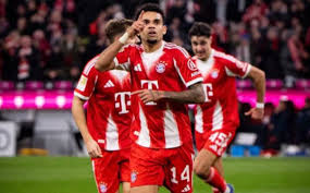 Luis Díaz a Real Madrid ya sami goyon baya daga magoya bayansa don kashe mutane uku tare da Mbappé da Vini jr