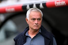 Novedades en el once de Mou para La Cartuja
