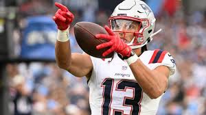 Mack Hollins' Chess Piece Costume: Patriots WR's Halloween Surprise