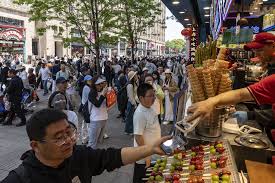 Chinese Economy Stuck in Slow Lane as Consumption Heads for Drop