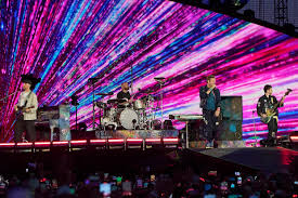 Yahoo Entertainment - News update