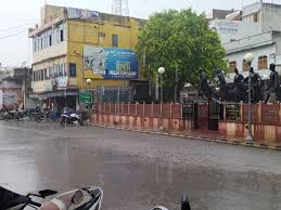 गंभीरी बांध पर 1 इंच बारिश और डेट क्षेत्र में ओले गिरे