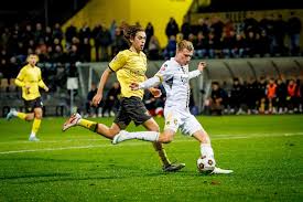Vitesse beats VVV-Venlo 2-0 to reach KNVB Cup second round