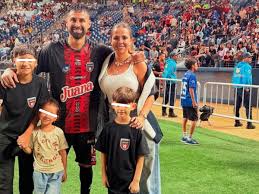 Tragedia en Venezuela: Futbolista sufre la muerte de su esposa e hijos tras terrible terremoto