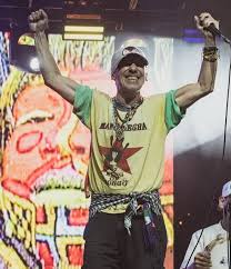 Manu Chao fará show no centro de São Paulo na Virada Cultural 2026