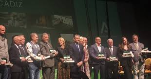 Petaca Chico, referente conileño premiado con la Bandera de Andalucía a la Economía y la Empresa