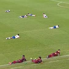 Ataque de abelhas paralisa final do Campeonato Baiano Sub-20; Bahia goleia