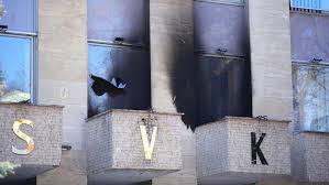 Kriminalität - Anschlag auf Russisches Haus in Prag – Verdächtiger gesteht - Politik - SZ.de