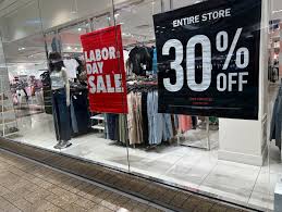 What's open on Labor Day? Most retailers. Closed? Government, banks and the stock market.