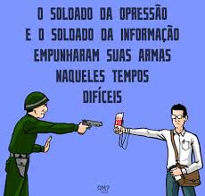 Resultado de imagem para charge de reporter apanhando