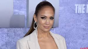Amy Sedaris shares her favorite memory of Jennifer Lopez from 'Maid in Manhattan' as they reunite for 'Office Romance'