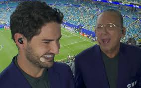 No SBT, Galvão Bueno leva invertida de Pato após discordância: 'Entendo de futebol'