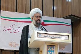 دشمن با رسانه به دنبال تزریق یأس به جوانان است
