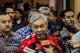 Umno to discuss early elections as fuel subsidies soar amid budi95 petrol quota concerns