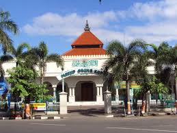 Hasil gambar untuk MASJID AGUNG KAB KUDUS