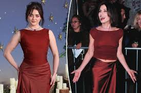 Maisie Williams pays tribute to ‘rebellious’ 1999 Sandra Bullock red carpet look for ‘Practical Magic 2’ premiere