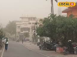 UP Weather Today: यूपी के 42 जिलों में आंधी-तूफान के साथ बारिश का अलर्ट, 50 KM की रफ्तार से चलेंगी हवाएं, …