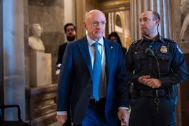Former military leaders sign legal document supporting Sen. Mark Kelly