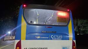 Rodoviários entram em greve no Rio; viações afirmam que 30 ônibus foram vandalizados em piquetes