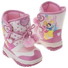  احذية رائعة للأطفال  Images?q=tbn:ANd9GcTvQXKLfDmEGkmQhlOvTztB55HhK5q-Z7AvC-WxwH3IOL7cxyJm