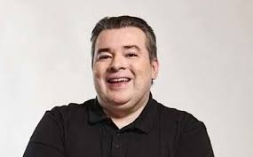 Rômulo Mendonça acerta com nova emissora após saída do Prime Video